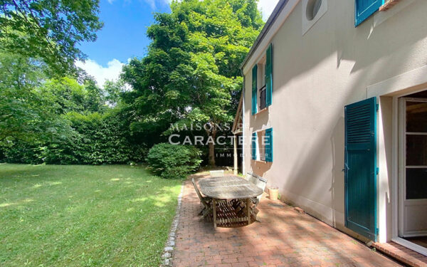 Élégante maison avec studio indépendant à Herbeville