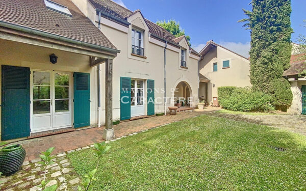 Élégante maison avec studio indépendant