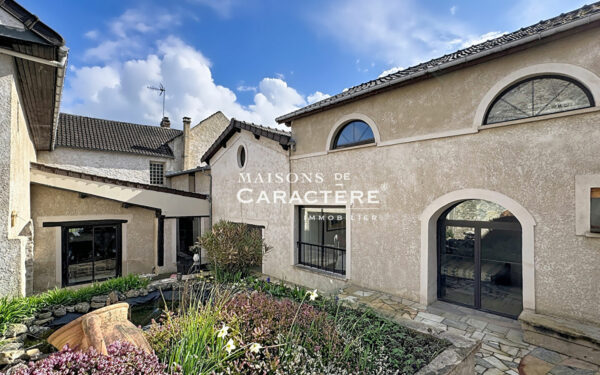 Propriété avec beau potentiel à Beynes