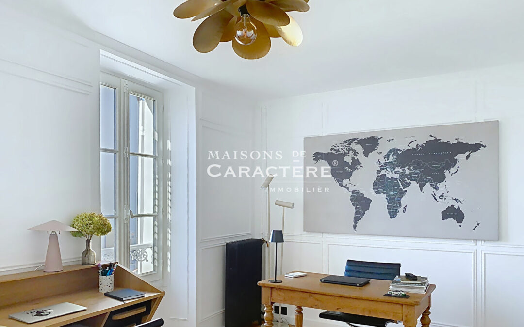 Propriété historique du XVIIe siècle avec dépendance en plein coeur de Maule